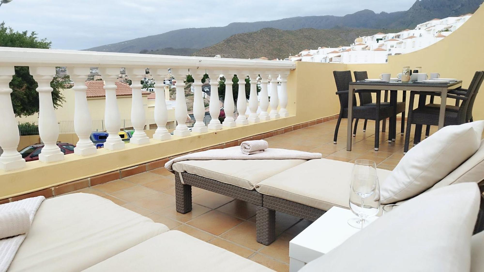 Charming & Sunny With Ocean View * Costa Adeje (Tenerife)